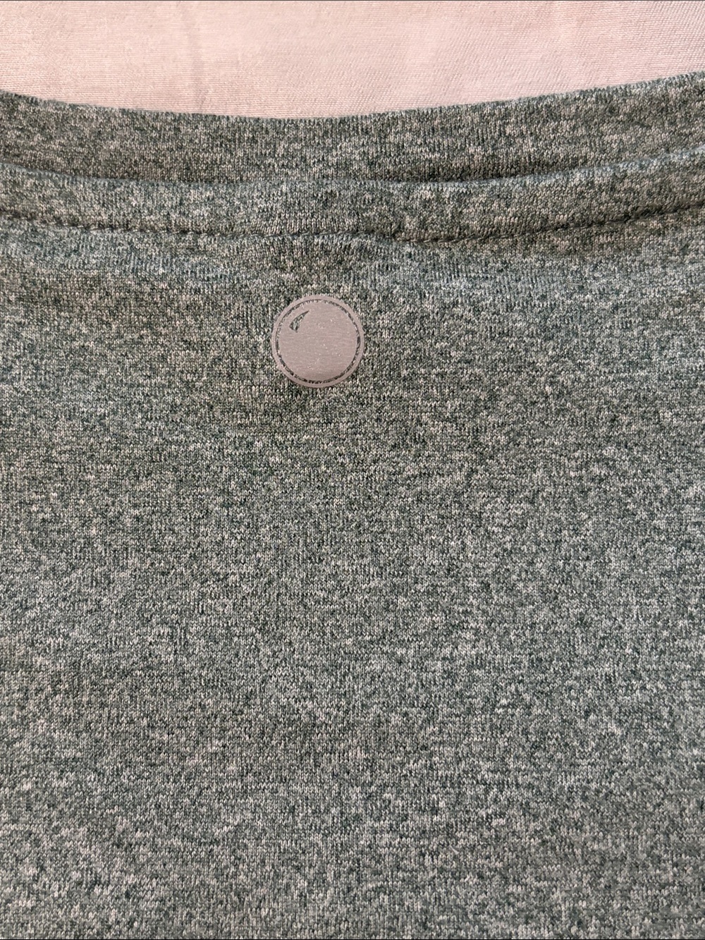 Yogalicious NWT Heather Sage/Grey Sleeveless Muscle Tank Sz Medium Buttery Soft - Picture 6 of 6